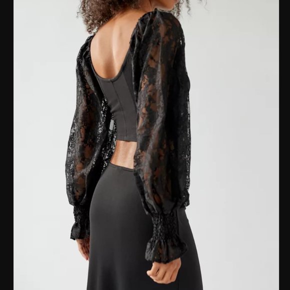 NWT UO Flowy Lace-Sleeve Top FINAL PRICE - Picture 3 of 4